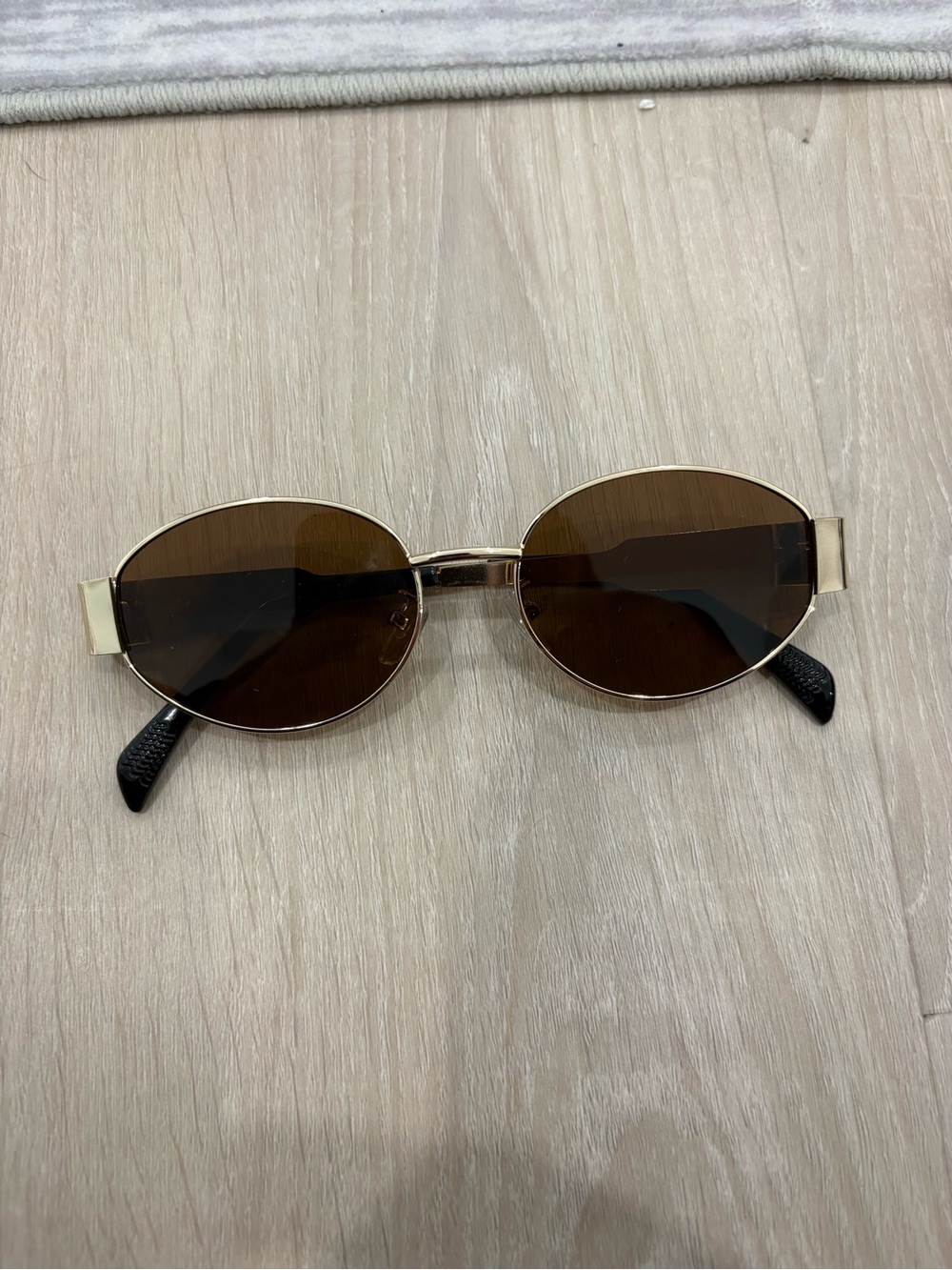 Source Unknown Gold Frame Brown Lens Oval Women's Sunglasses